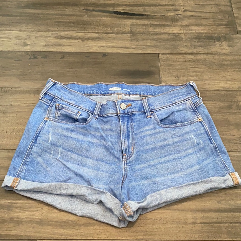 Old Navy Cuffed Hem‎ Boyfriend Jean Shorts Womens Size 6